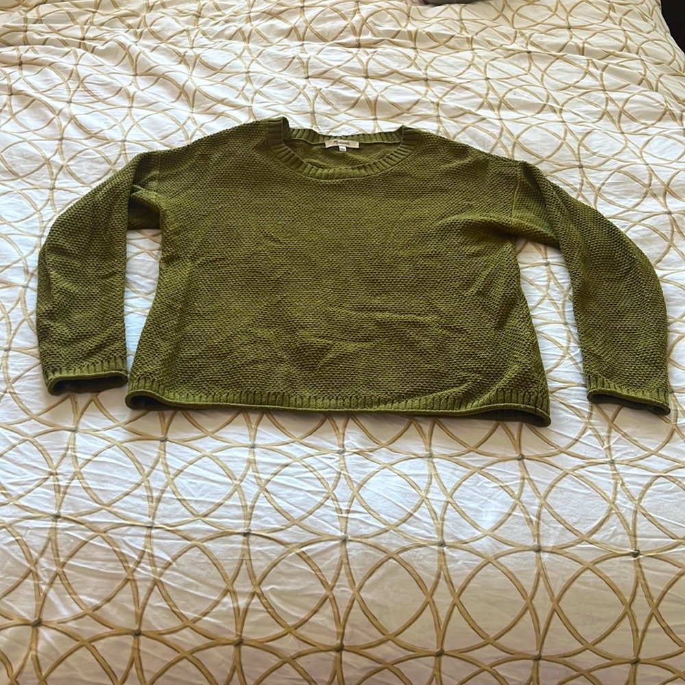 Small green Madewell sweater gently worn, excellent condition